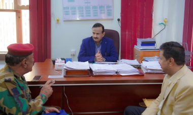 المحافظ بن الوزير يشدد على الجاهزية الأمنية وحماية المؤسسات السيادية في مديرية رضوم