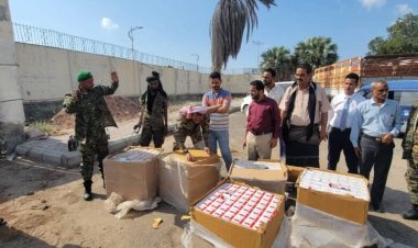 إتلاف كميات من الأدوية المهربة والخمور المضبوطة في عدن