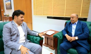 محافظ حضرموت يلتقي مدير عام شركة النفط بالوادي ويطّلع على جهود إعادة تجهيز وحدة وقود الطيران بمطار سيئون