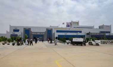 استئناف رحلات الخطوط الجوية اليمنية لنقل العالقين عبر مطار الغيضة الدولي