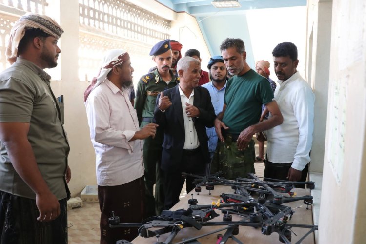 مدير عام مديرية الشحر يطلع على أعمال لجنة إعادة المنهوبات ضمن مبادرة "أمانتنا رمز حضارتنا"